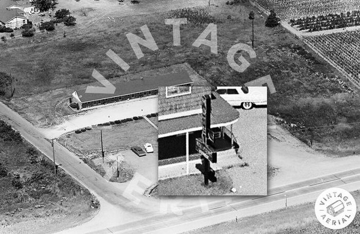 Undetermined 17 Mile Motel - Close Up Of Sign (newer photo)